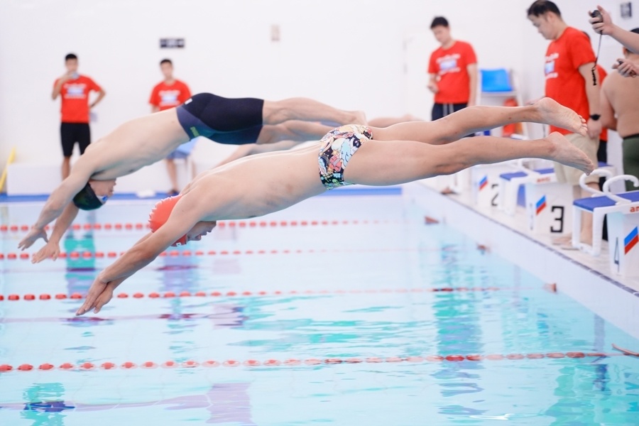 inews, 与水花声交