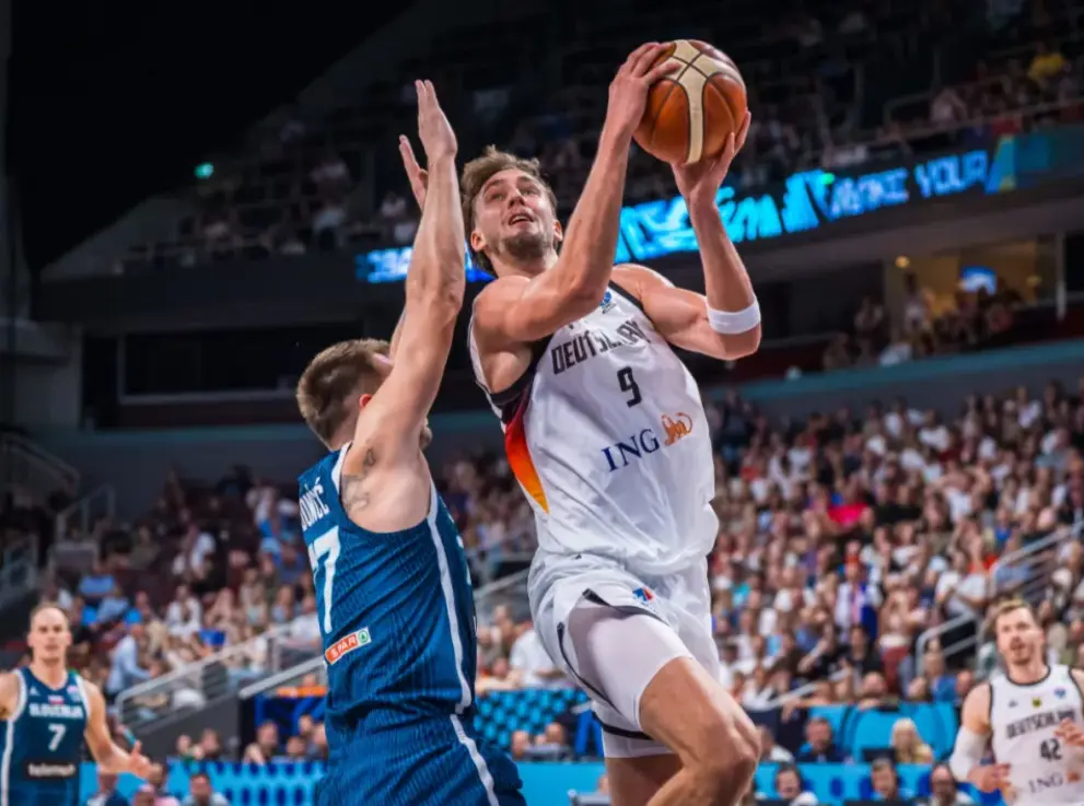 不满, 而斯洛文尼, tenan