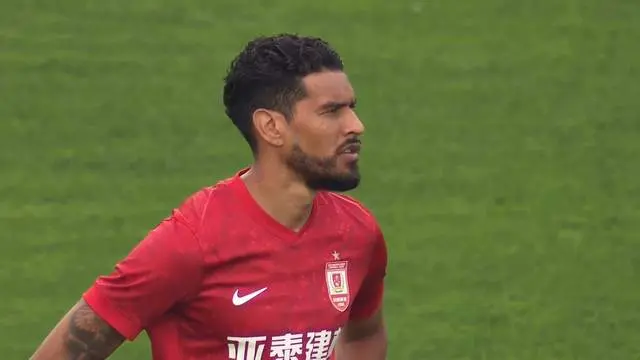 季中期临危, 卡米洛的复 季中期临危, 卡米洛的复