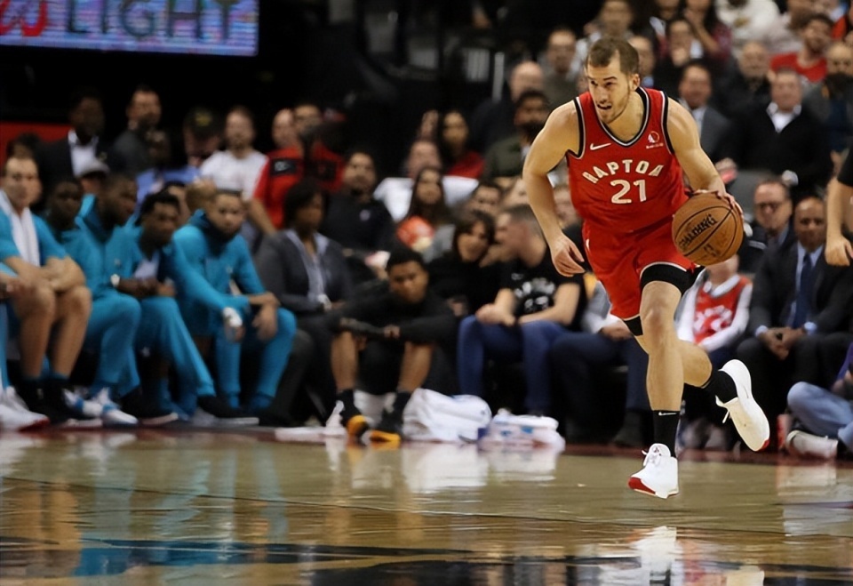 规赛中, 前NBA球 规赛中, 前NBA球