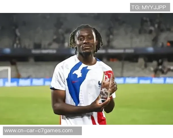 切尔滕汉姆与诺维奇U21激战正酣期待精彩对决展现年轻球员风采