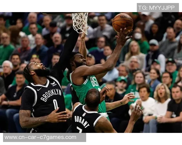 快船与凯尔特人激战11月21日赛场精彩瞬间回顾与分析