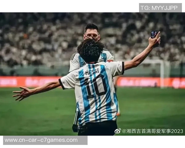 乔纳森-罗：我没有什么足球偶像，斯特林？我和他仅仅老乡